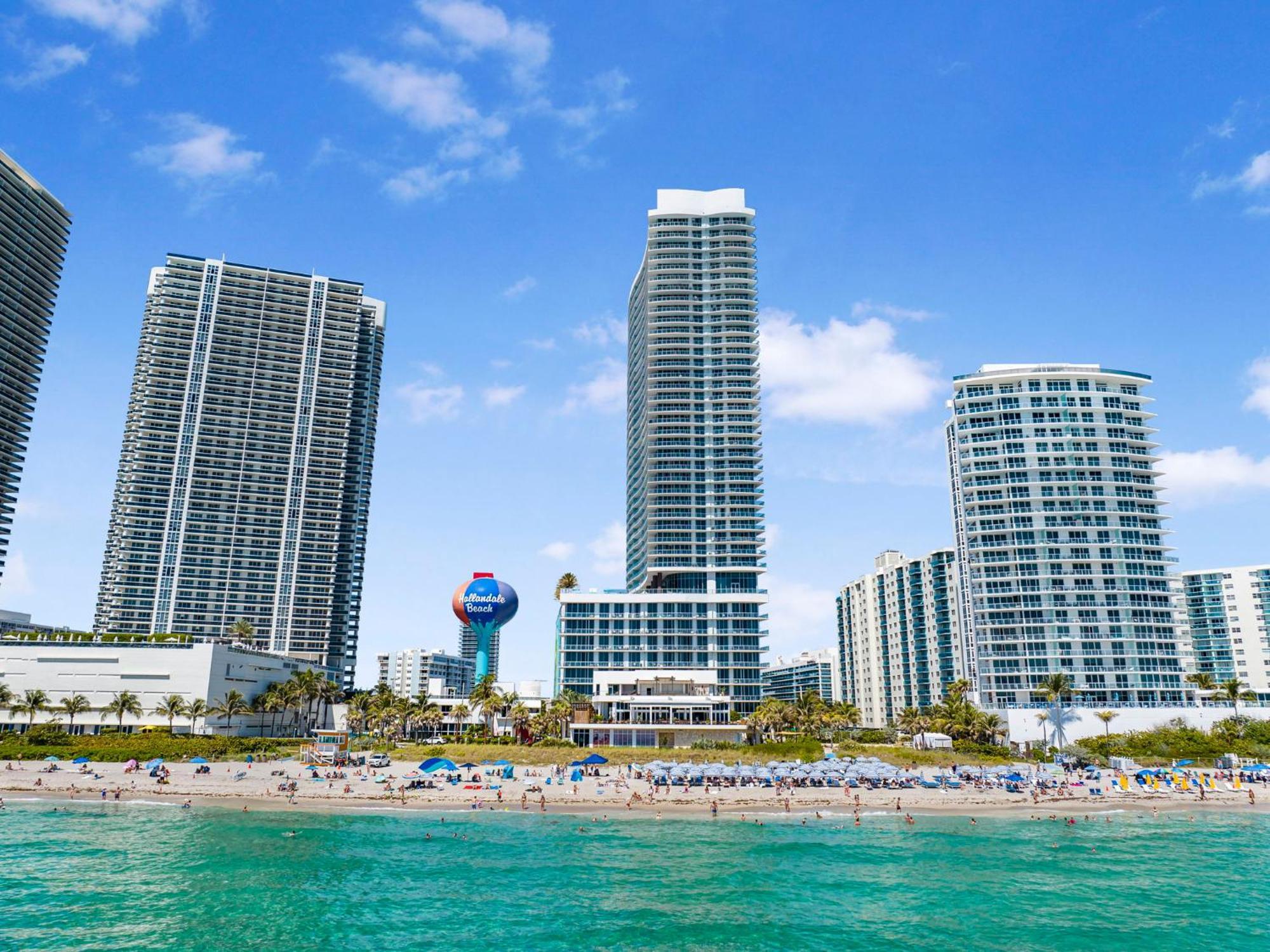 Beachfront Condo With Mesmerizing Views Hollywood Exteriér fotografie
