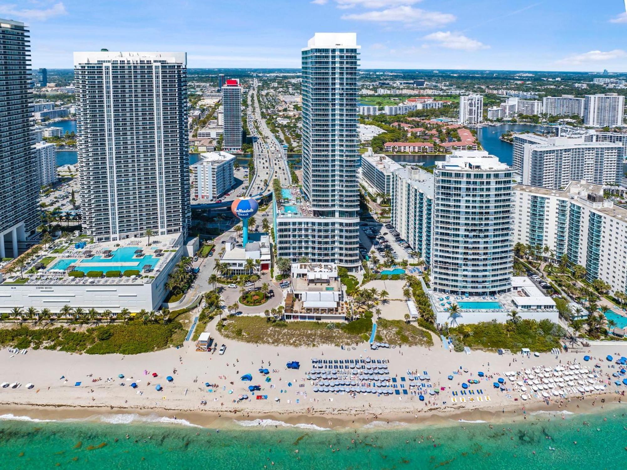 Beachfront Condo With Mesmerizing Views Hollywood Exteriér fotografie
